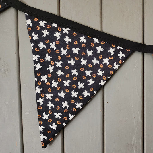 Ghost & Jack O'Lantern Pennant Banner with 5 Flags