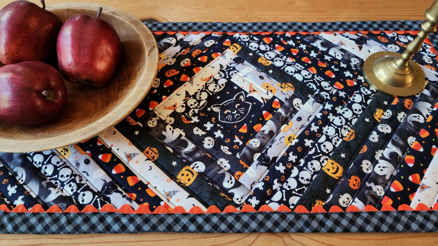 Halloween Quilted Table Runner - Glow in the Dark Stars