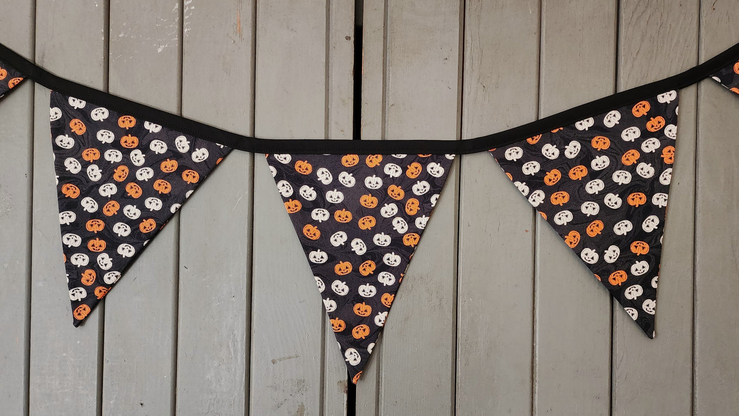 Jack O'Lantern Pennant Banner with 5 Flags