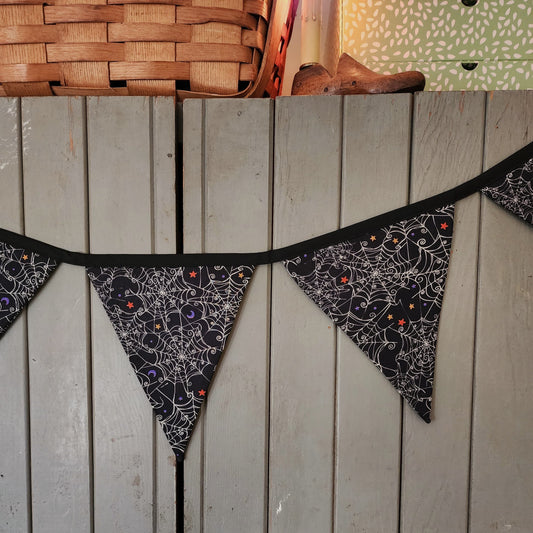 Spiderweb Pennant Banner with 5 Flags