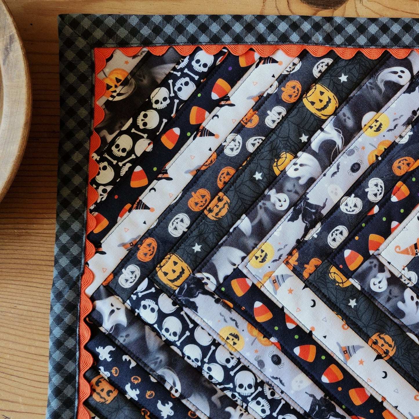 Halloween Quilted Table Runner - Glow in the Dark Stars